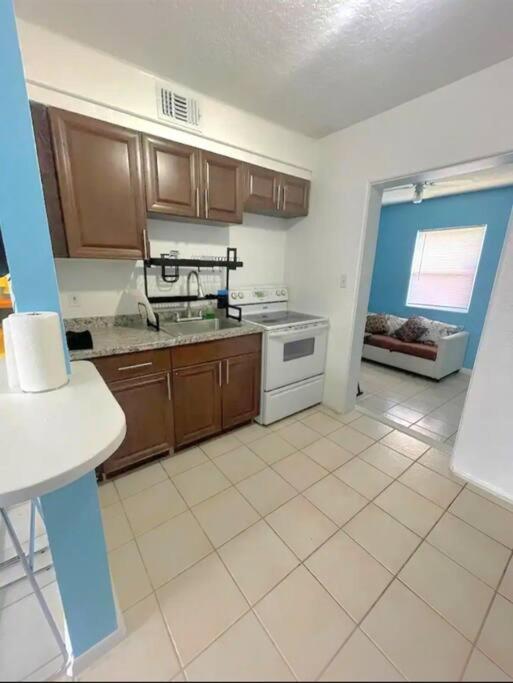 Entire Home By Siesta Key/Closed To Downtown ซาราโซตา ภายนอก รูปภาพ